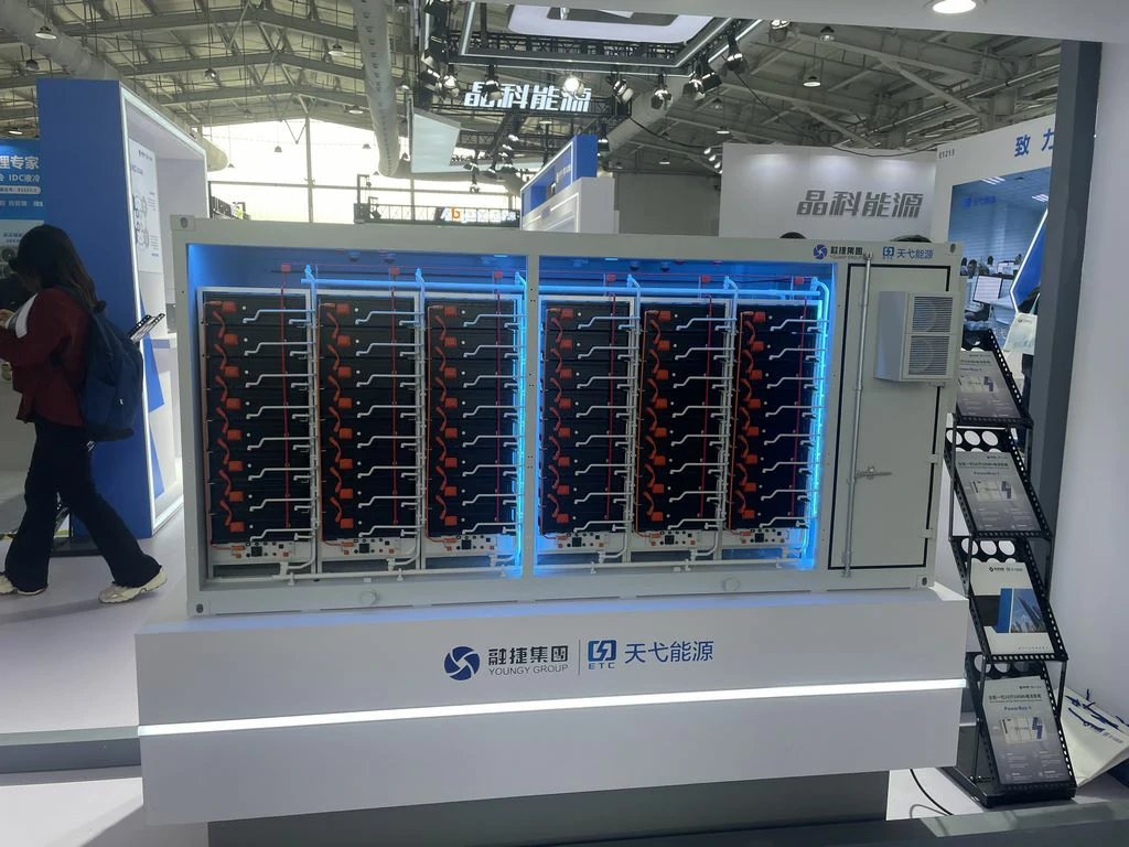 Grid-scale Battery Container Model