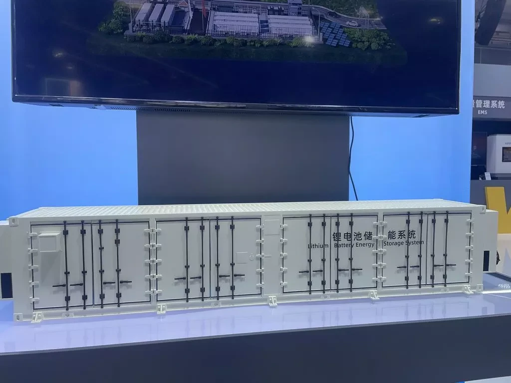 Grid-scale Battery Container Model